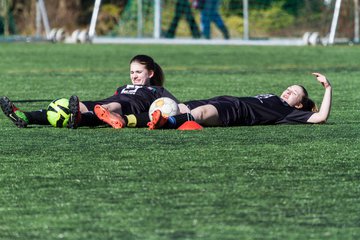 Bild 44 - B-Juniorinnen SV Henstedt-Ulzburg - MTSV Olympia Neumnster : Ergebnis: 0:4